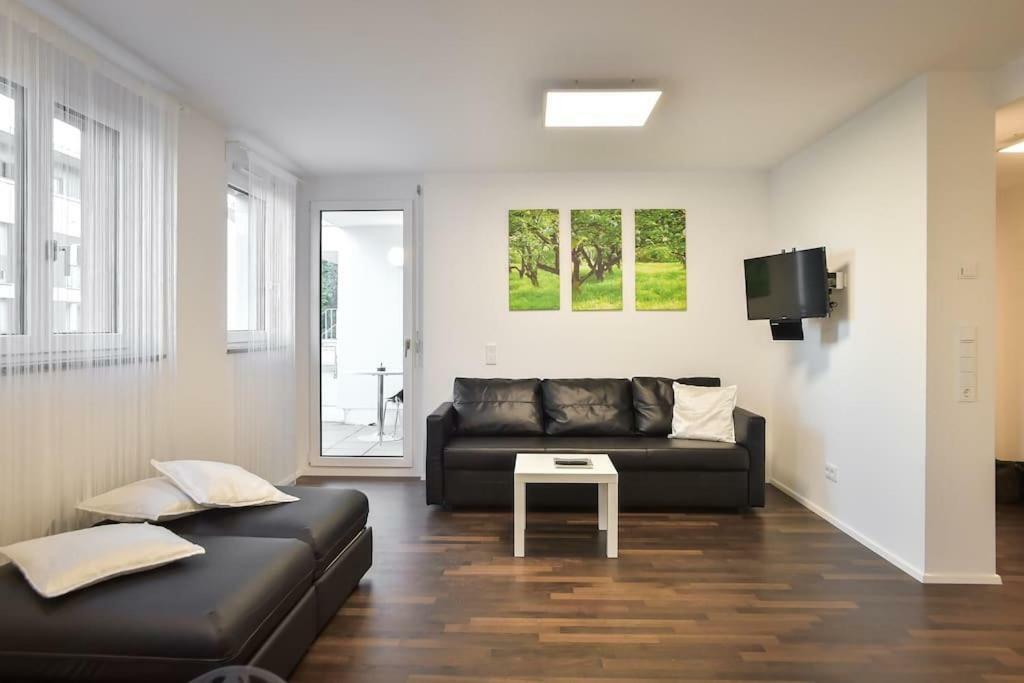 Deluxe Ferienwohnung Apartment Stuttgart Centre/Milaneo Eksteriør billede