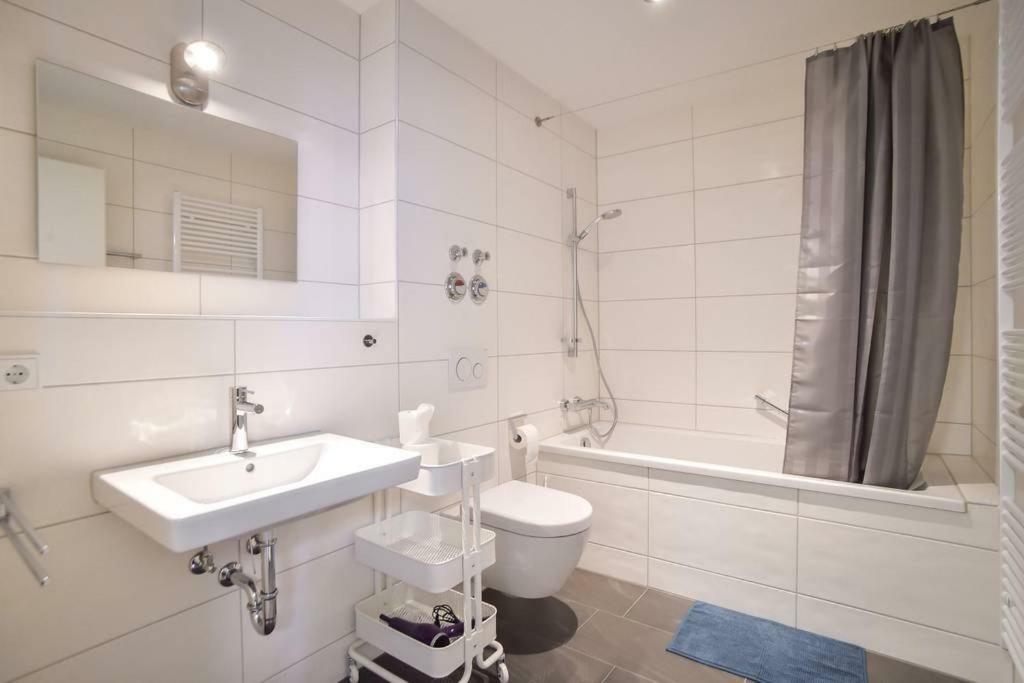 Deluxe Ferienwohnung Apartment Stuttgart Centre/Milaneo Eksteriør billede