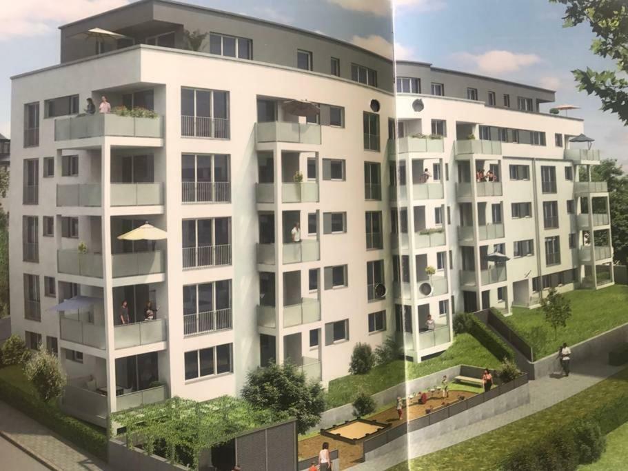 Deluxe Ferienwohnung Apartment Stuttgart Centre/Milaneo Eksteriør billede